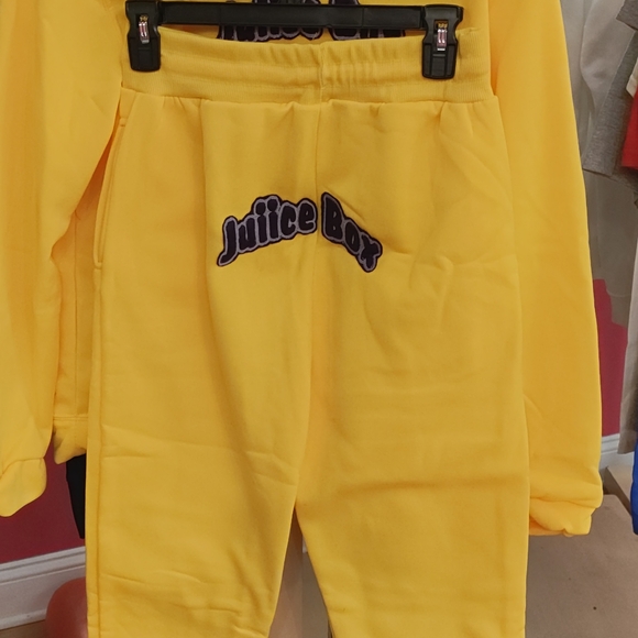 New 2025 Limited Edition JUIICE BOX 🫠Sweats Collection - Picture 3 of 3